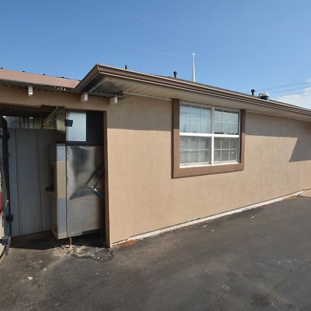 Newcastle Motel المظهر الخارجي الصورة