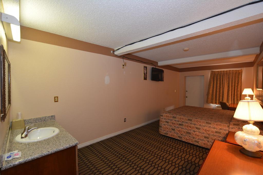 Newcastle Motel المظهر الخارجي الصورة