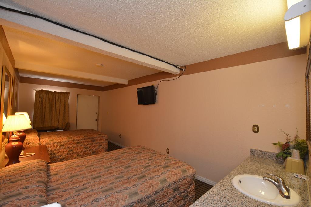Newcastle Motel المظهر الخارجي الصورة